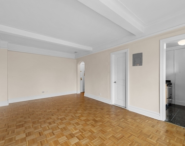95 Christopher Street - Photo Thumbnail 2