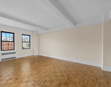 95 Christopher Street - Photo Thumbnail 1