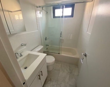 East 89th Street - Photo Thumbnail 12