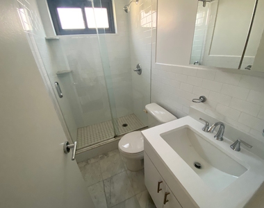 East 89th Street - Photo Thumbnail 11