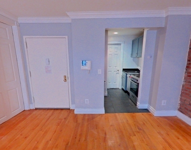 40 Avenue B - Photo Thumbnail 2
