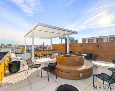 210 Greenpoint Avenue - Photo Thumbnail 16