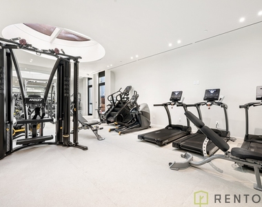 210 Greenpoint Avenue - Photo Thumbnail 13