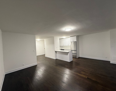 405 East 56th Street - Photo Thumbnail 1