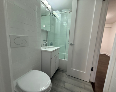 405 East 56th Street - Photo Thumbnail 7