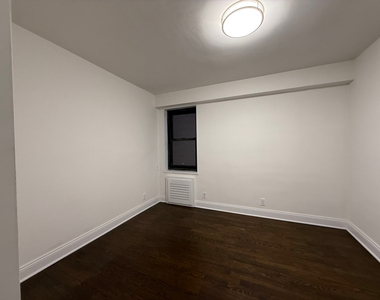 405 East 56th Street - Photo Thumbnail 8