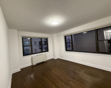 405 East 56th Street - Photo Thumbnail 14