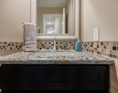 237 Vista Royale Circle W - Photo Thumbnail 21