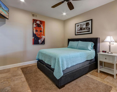 237 Vista Royale Circle W - Photo Thumbnail 19