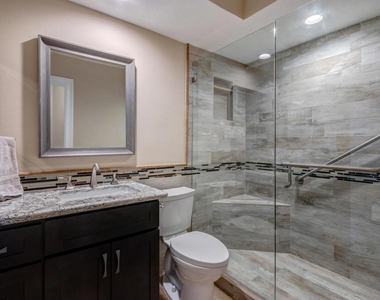 237 Vista Royale Circle W - Photo Thumbnail 24