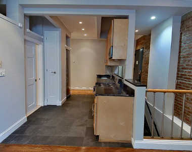 330 East 100th Street - Photo Thumbnail 1