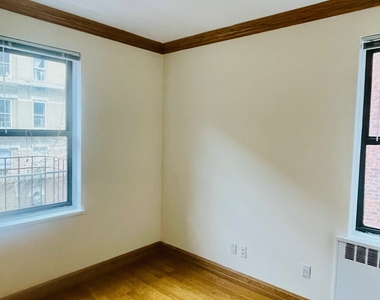 1680 York Avenue - Photo Thumbnail 6