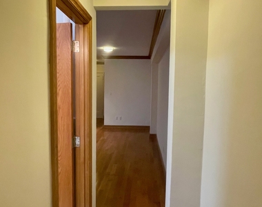 1680 York Avenue - Photo Thumbnail 8