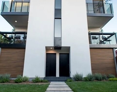 840 N Harvard Boulevard - Photo Thumbnail 8