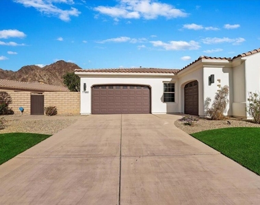77880 Desert Drive - Photo Thumbnail 6