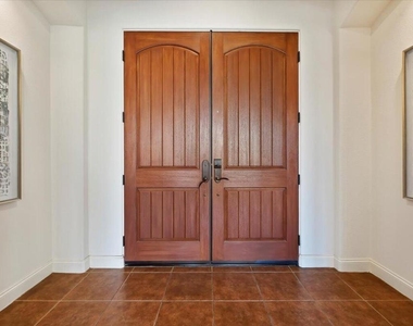 77880 Desert Drive - Photo Thumbnail 9