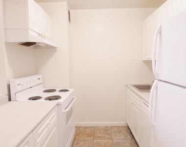 225 East 85th Street - Photo Thumbnail 7