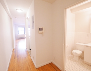 225 East 85th Street - Photo Thumbnail 3