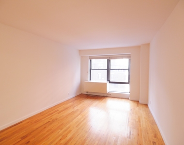 225 East 85th Street - Photo Thumbnail 10
