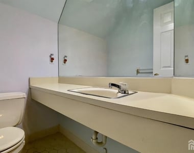 116 Longfield Court - Photo Thumbnail 12