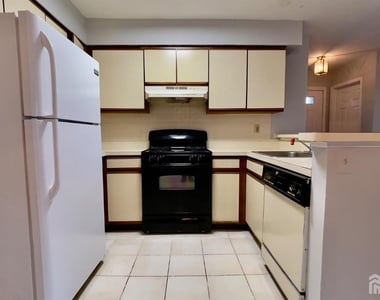 116 Longfield Court - Photo Thumbnail 10