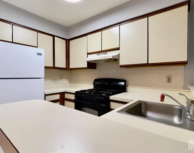 116 Longfield Court - Photo Thumbnail 11