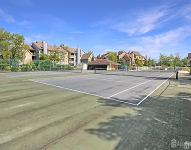 116 Longfield Court - Photo Thumbnail 4