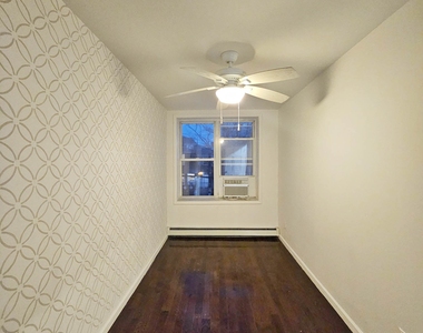 7104 Narrows Avenue - Photo Thumbnail 9