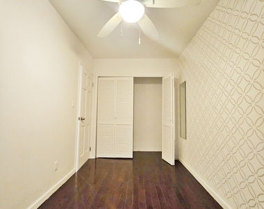 7104 Narrows Avenue - Photo Thumbnail 10