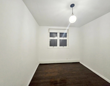 7104 Narrows Avenue - Photo Thumbnail 7