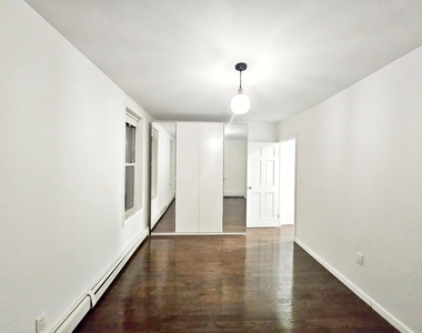 7104 Narrows Avenue - Photo Thumbnail 5