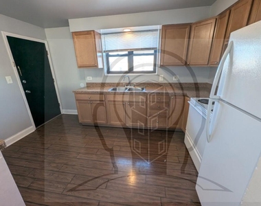 9016 Lamon Avenue - Photo Thumbnail 4