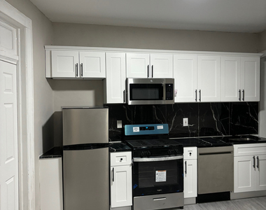 67-28 78th Street - Photo Thumbnail 4