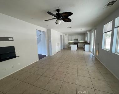 37222 Camden Dr - Photo Thumbnail 8