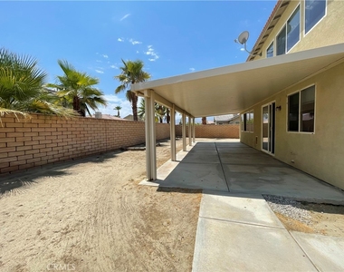 37222 Camden Dr - Photo Thumbnail 6