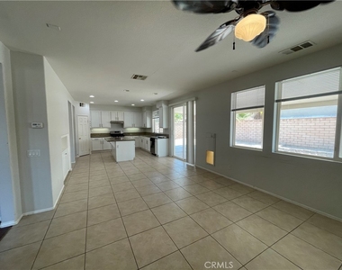 37222 Camden Dr - Photo Thumbnail 11