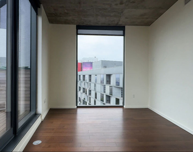 8500 W Sunset - Photo Thumbnail 12