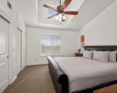 220 Hans Place - Photo Thumbnail 26