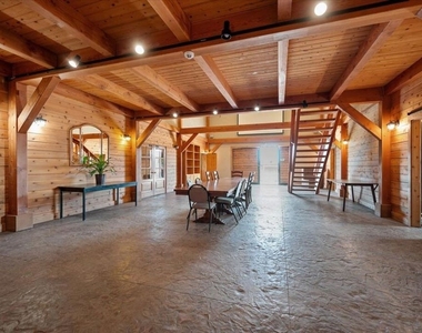 220 Hans Place - Photo Thumbnail 46