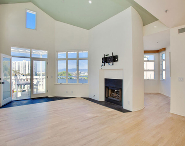 3002 3rd Street - Photo Thumbnail 2
