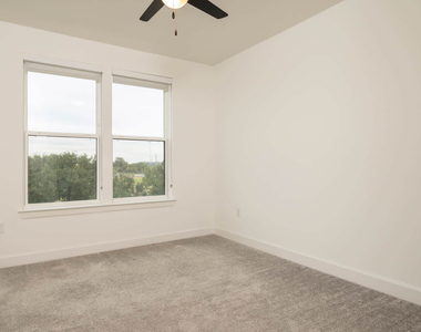 1401 Art Dilly Dr. - Photo Thumbnail 17