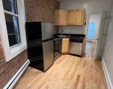 21 Adelphi Street - Photo Thumbnail 1