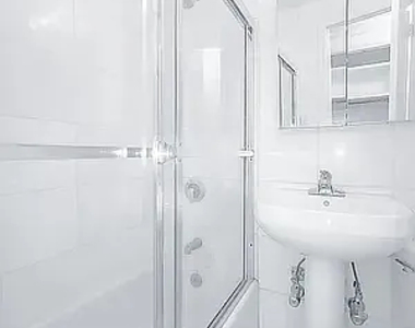 238 East 36th Street - Photo Thumbnail 1
