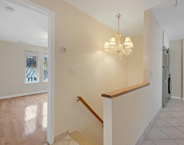 60 Wallace Street - Photo Thumbnail 1