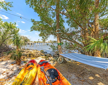 1365 Pineapple Avenue - Photo Thumbnail 5