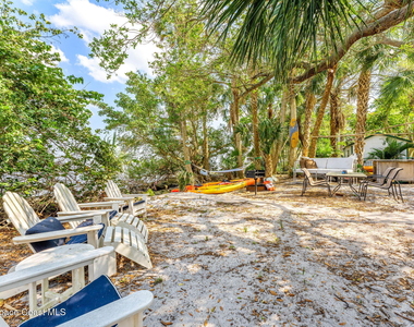 1365 Pineapple Avenue - Photo Thumbnail 7