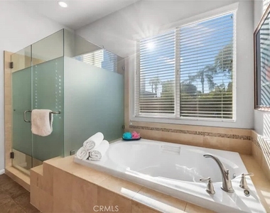 44260 Via Coronado - Photo Thumbnail 26
