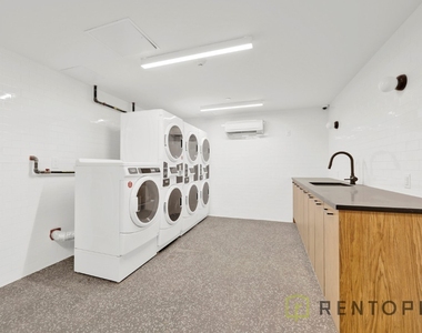 668 Bushwick Avenue - Photo Thumbnail 6