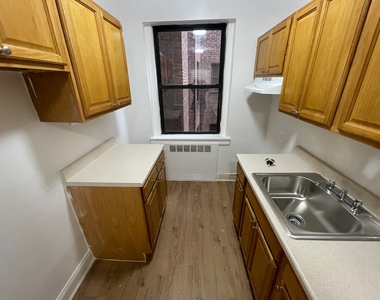 65-65 Booth Street - Photo Thumbnail 2