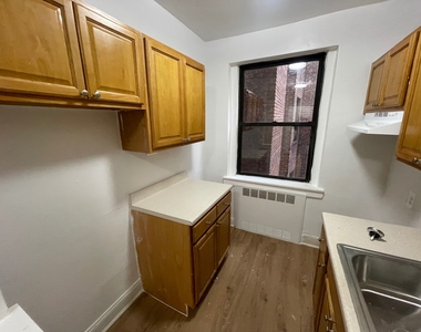 65-65 Booth Street - Photo Thumbnail 4